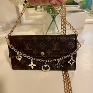 Louis Vuitton Sarah Wallet
